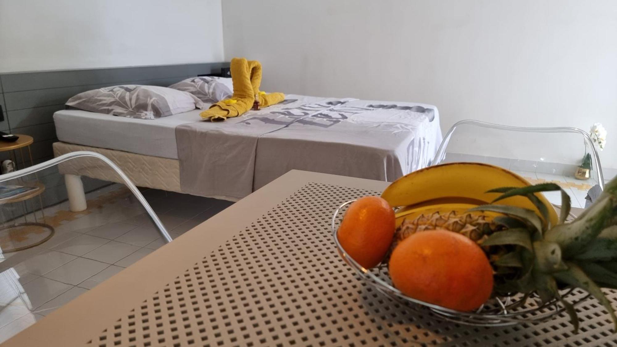 Studio Beachside Paradise Avec Citerne Tampon- Residence Manganao Saint-Francois  Eksteriør billede